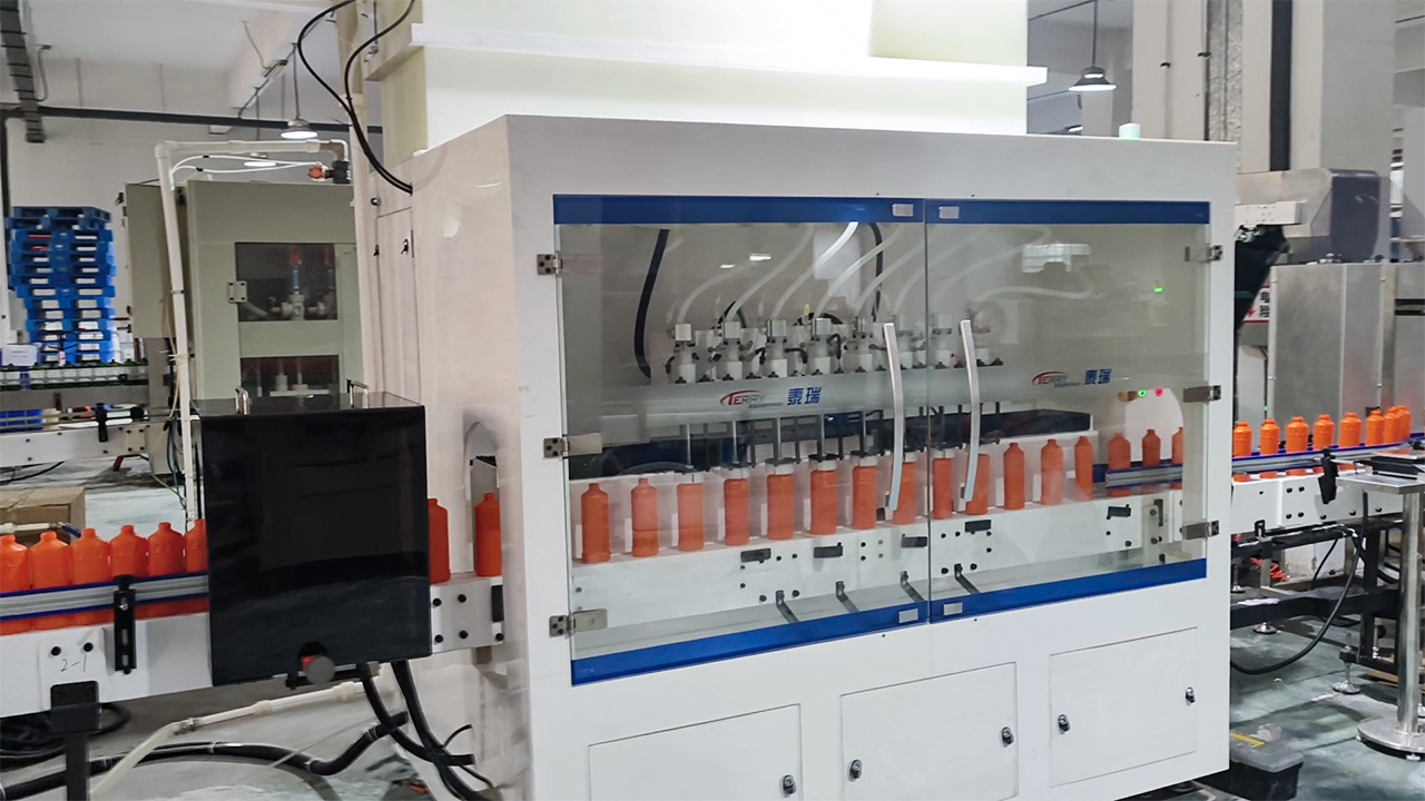 Eight-Head Follower Anti-Corrosion Gear Pump Filling Machine, Automatic Top Cover Feeding Machine, Insert-Type Capping Machine Project Site (3)